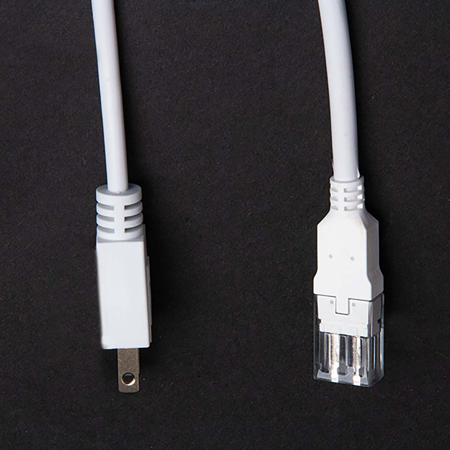 Product image for GML V120-PCHW-8 GM Lighting Power Connector White Bulbs Not Included