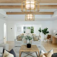 Five Light Chandelier by Crystorama - Hulton Collection, Luxe Gold Finish - 9595-LG