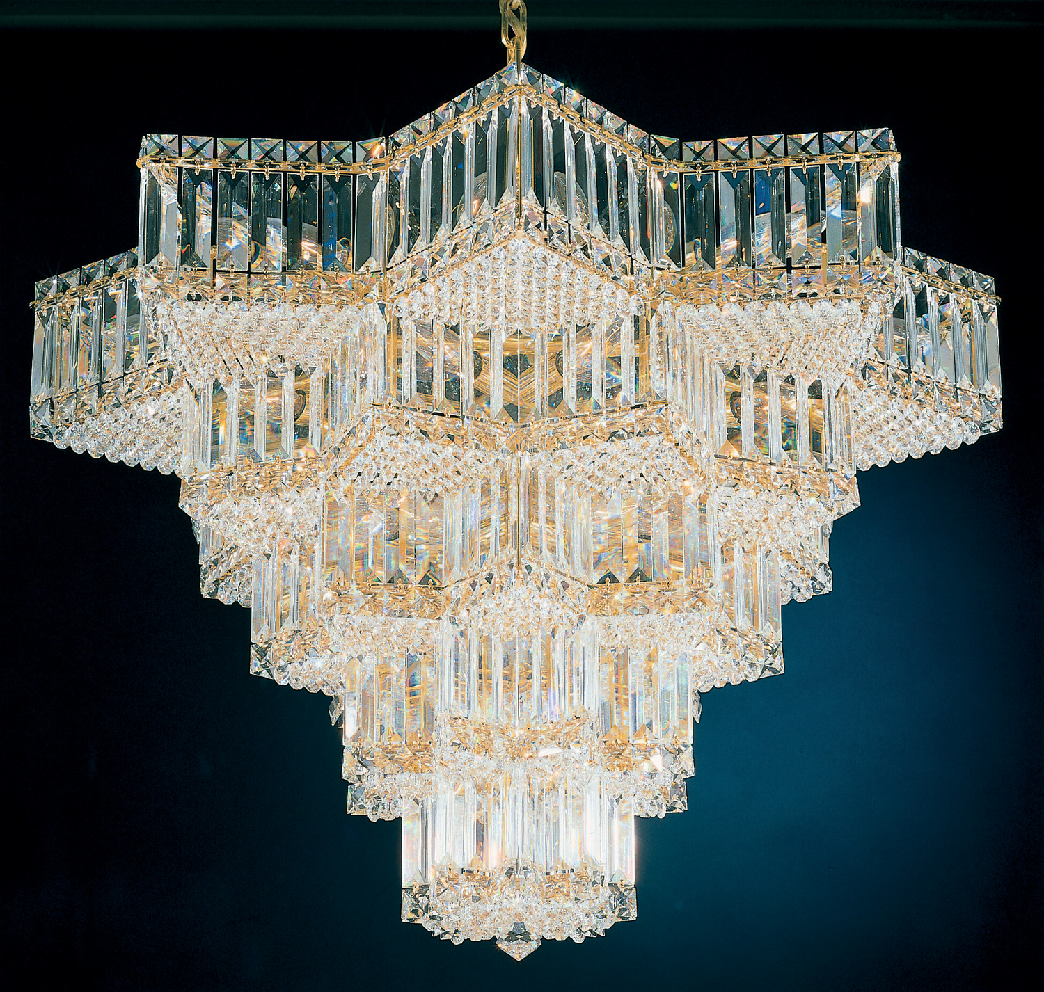 Equinoxe 31Light Chandelier in Silver